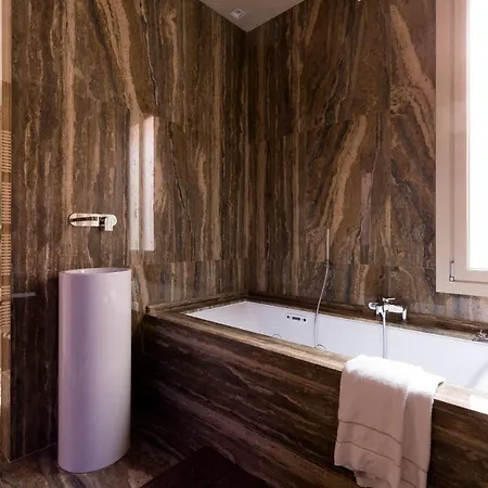 Liassidi Wellness Suites Venice Exterior photo